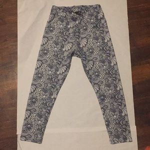 BAR by Melis Kozan Leggings